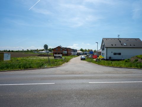 Prodej pozemku 950 m² - Pardubice, Dubany